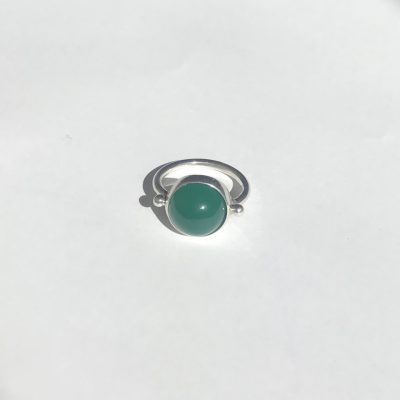 Anillo de plata 925 con Crisoprasa Anillo de plata 925 con Crisoprasa. Joyería artesanal