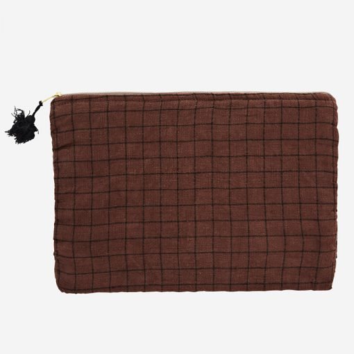 Funda de Ipad de lino color avellana. Artesania textil