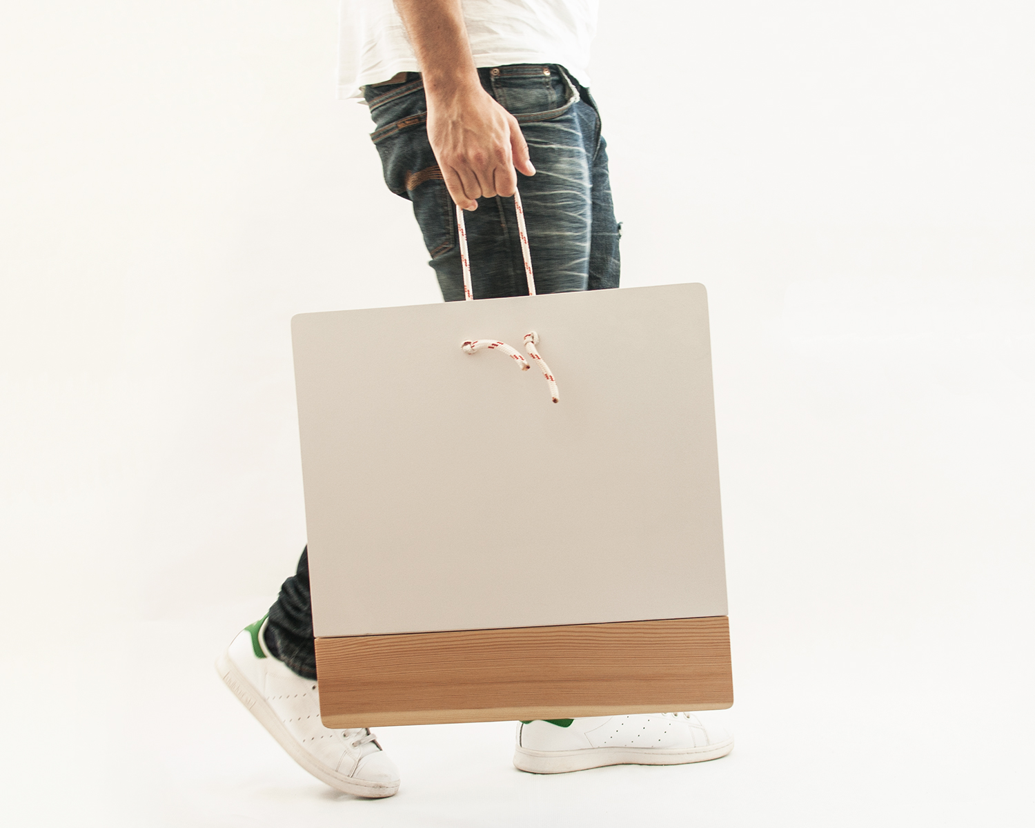 mesa-auxiliar-noia-oitenta-rafael-fernandez-coolmaison