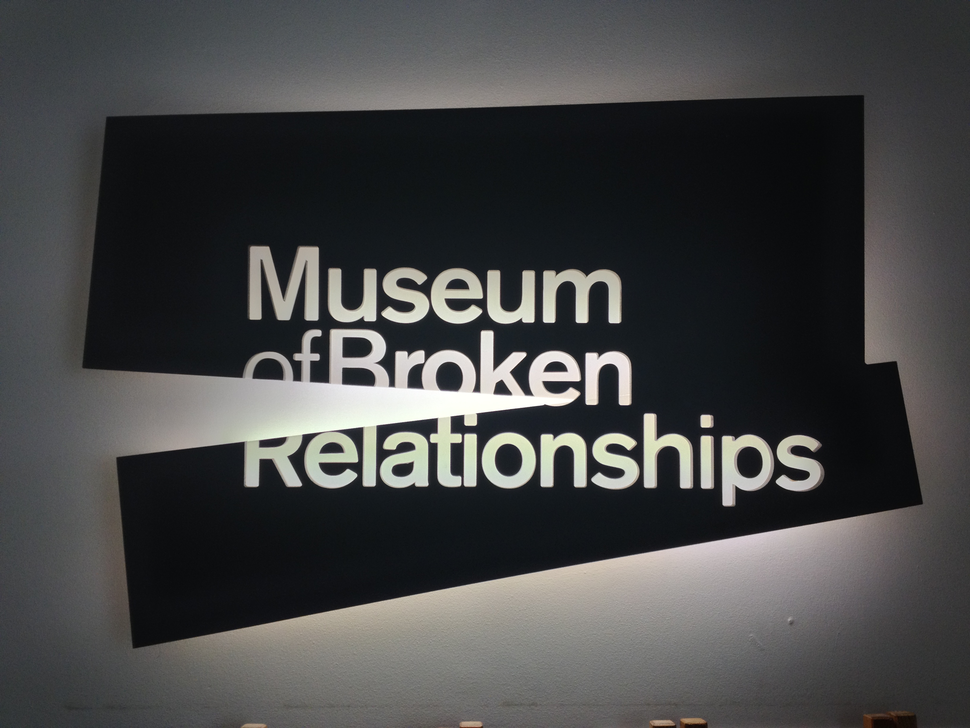 museo-de-las-relaciones-rotas-coolmaison