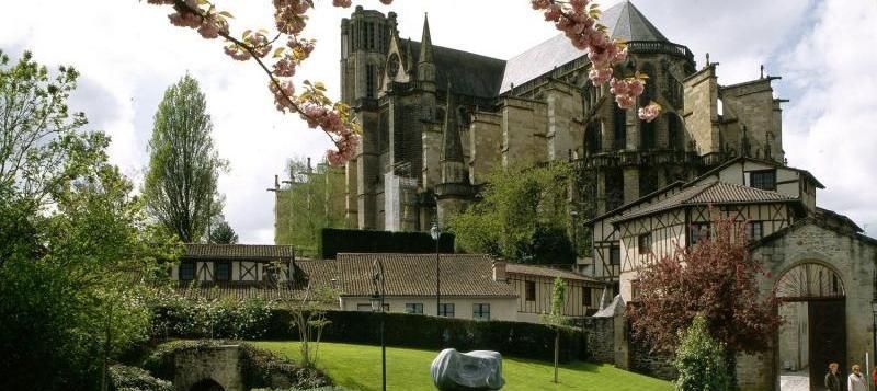 catedral-limoges-ciudad-porcelana-coolmaison