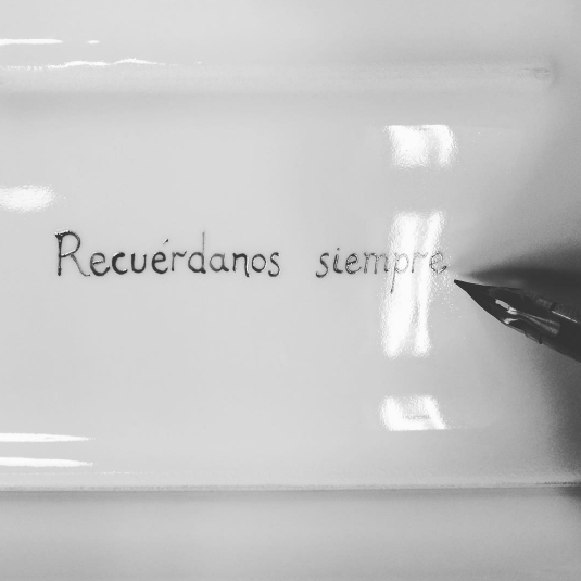 vajillas-personalizadas-regalo-pintadas-a-mano-coolmaison