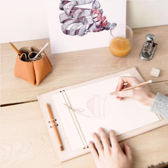 libreta-pergamino-dibujante-miolos-design-coolmaison