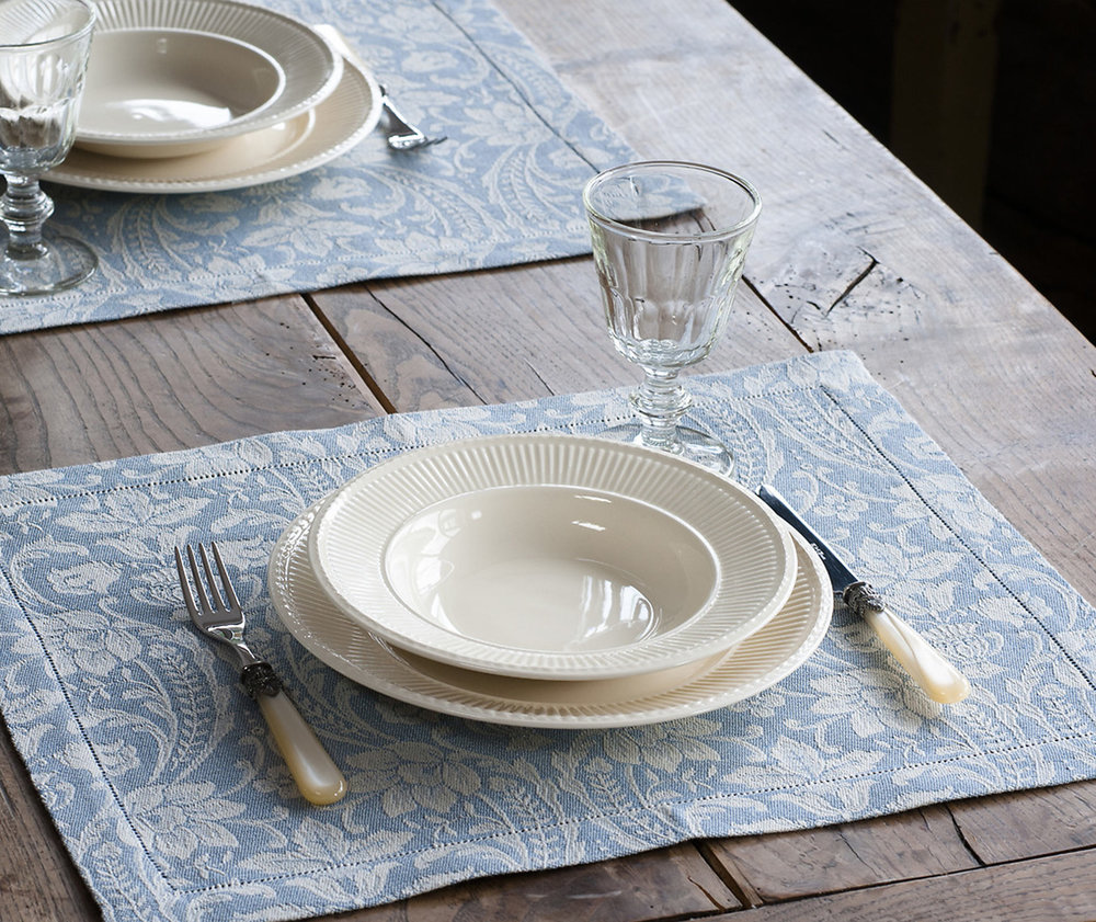 Trucos para vestir la mesa Manteles individuales Donna di Coppe